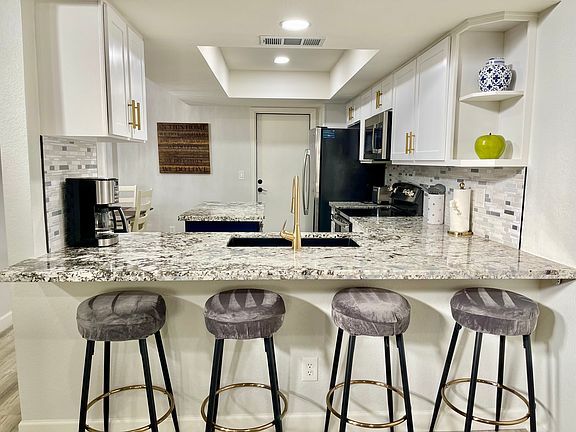 Kitchen/breakfast bar