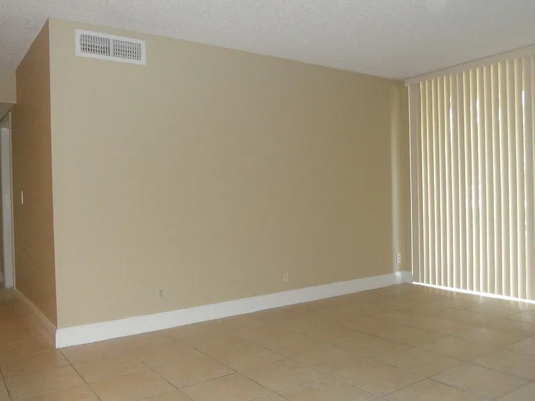 10773 Cleary Blvd #10-109 — Photo 17