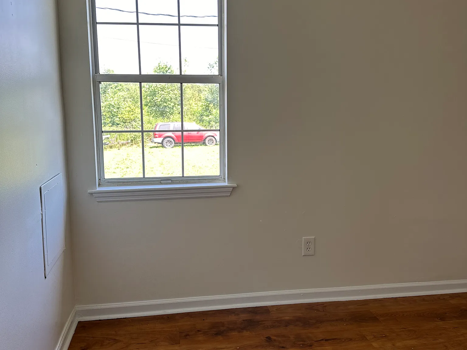2 bed, 1560 sqft, $950 — Photo 4