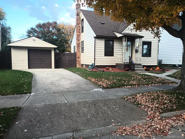 15922 Dasher Ave, Allen Park, MI 48101