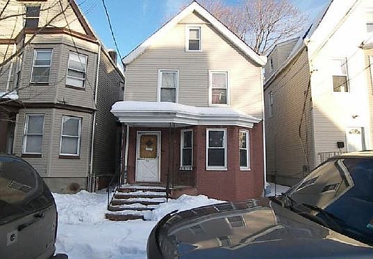 2nd image of 760 S 15th St