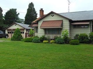 527 E Mercer St, Harrisville, PA 16038