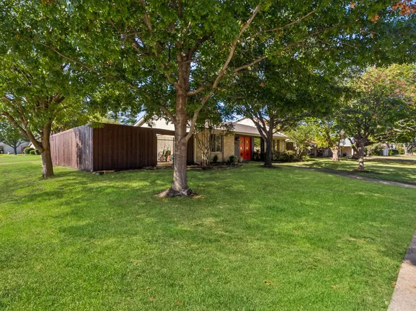 3418 King Arthur Dr, Garland, TX 75044
