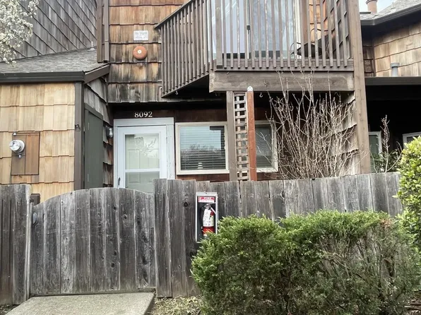 8092 Sunflower Dr, Cotati, CA 94931