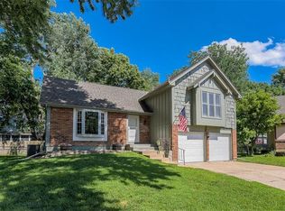 1442 S Lindenwood Dr, Olathe, KS 66062