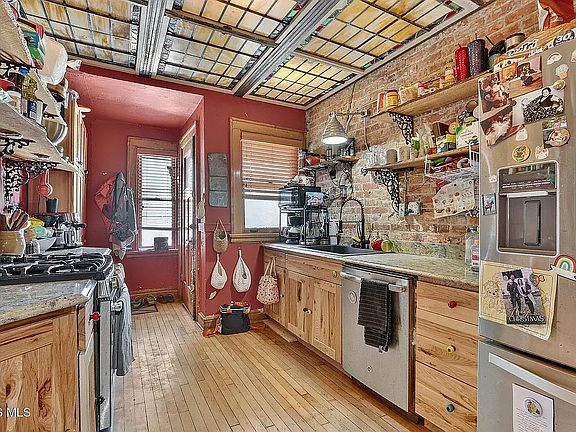 5th image of 2341 Parkwood Ave #2341
