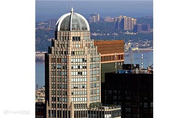 Rented by Douglas Elliman | media 23