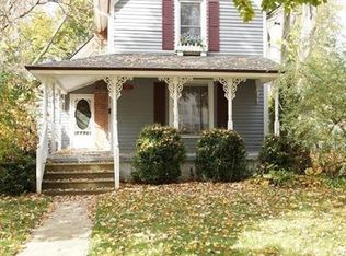 622 S Main St, Chelsea, MI 48118