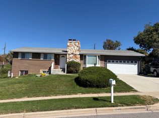 1045 Elaine Dr, Bountiful, UT 84010