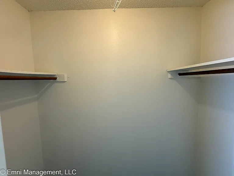 1408 Garnet Rd — Photo 11