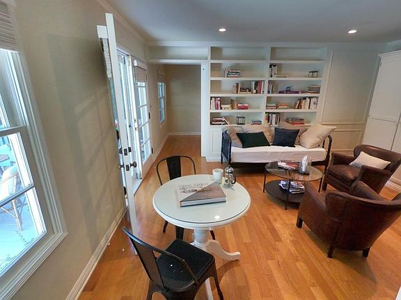 3rd image of 2285 N Beachwood Dr #12