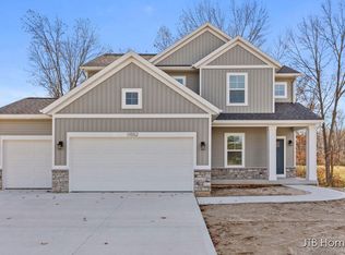 11552 Rifle Dr SE #96, Lowell, MI 49331