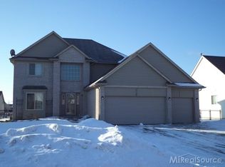 36120 McKinley St, New Baltimore, MI 48047