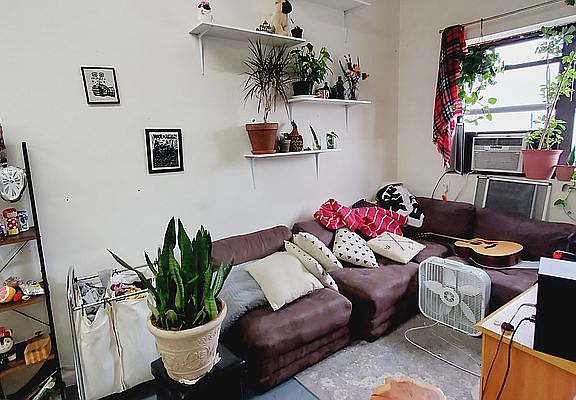 5th image of 304 Meserole St APT 2C