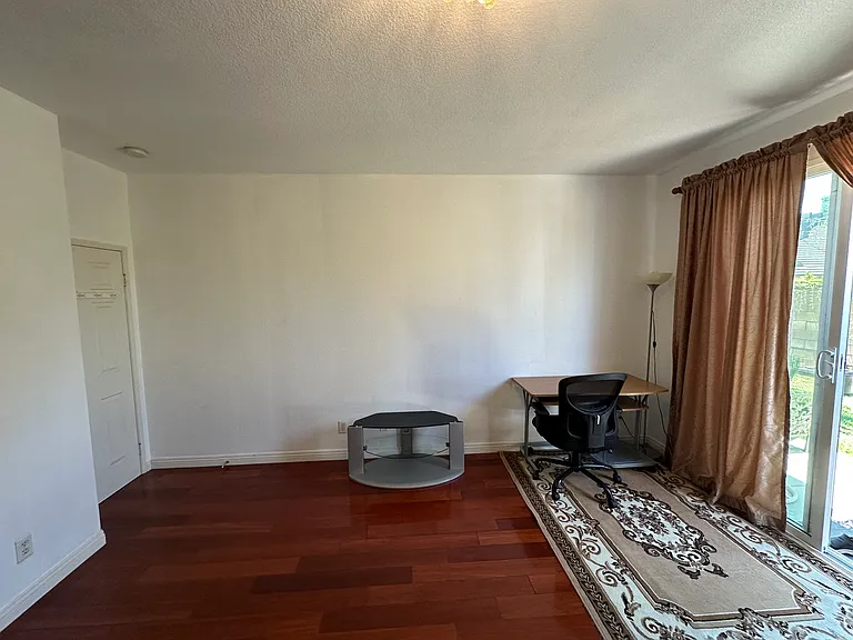 13657 Woodlands St — Photo 4