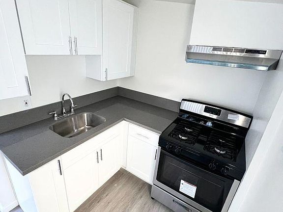 2nd image of 5636 Auckland Ave