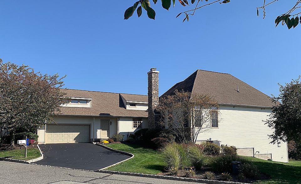 1st image of 21 Seminole Ct #1