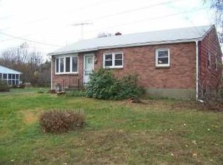 13 Walter Dr, Stony Pt, NY 10980