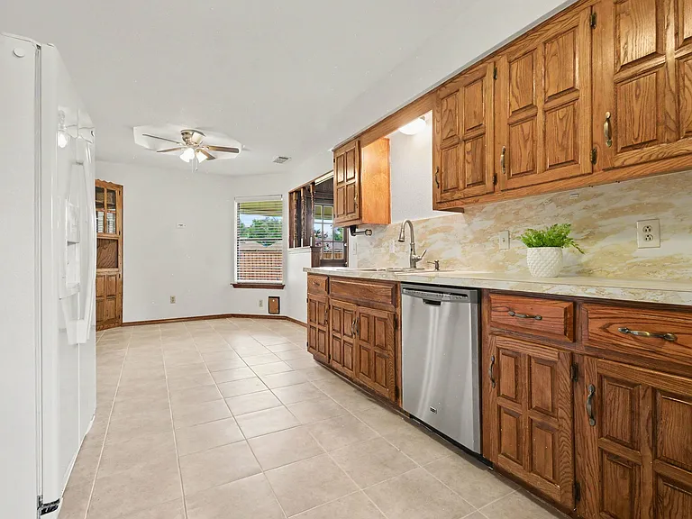 2313 Cliffside Dr — Photo 11