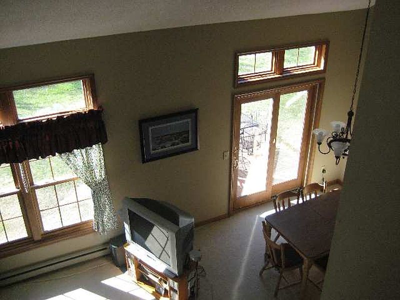 2nd image of 9 GREYSTONE Drive