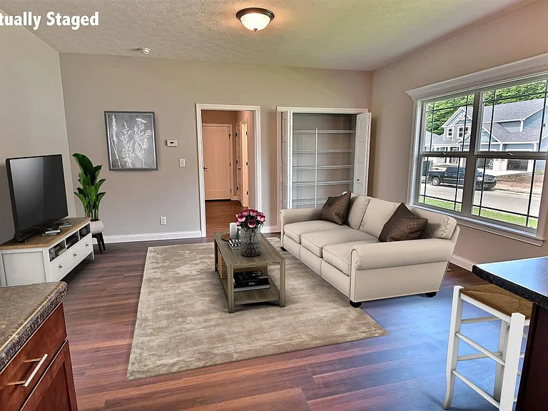 5447 Crocus Dr — Photo 16