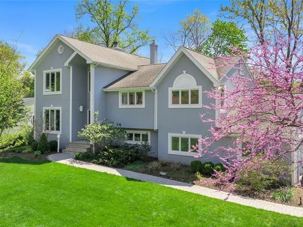 1 Collins Ave, Closter, NJ 07624