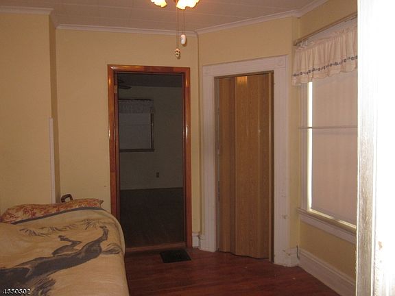 5th image of 79 Watchung Ave