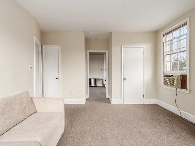 722 E St NE #2 — Photo 14
