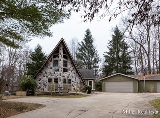 3980 Strickland Rd, Battle Creek, MI 49017