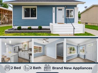 108 S Science St, Bowling Green, MO 63334