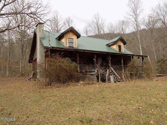 3rd image of 185 Lovin Rd