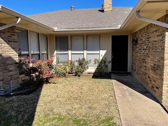 1st image of 2211 Woodcreek