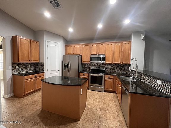 3rd image of 6516 S 49th Dr