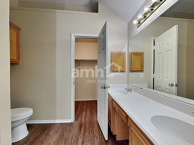 223 Dartmouth Dr — Photo 12