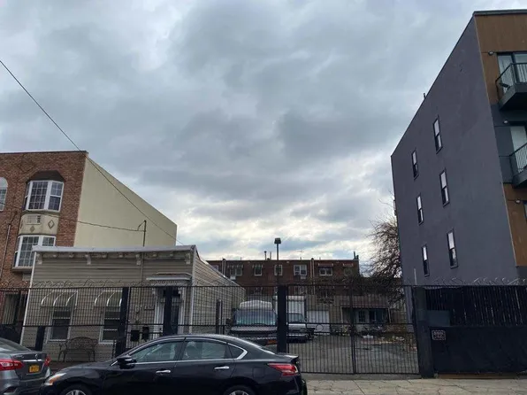 674 Rutland Rd, Brooklyn, NY 11203