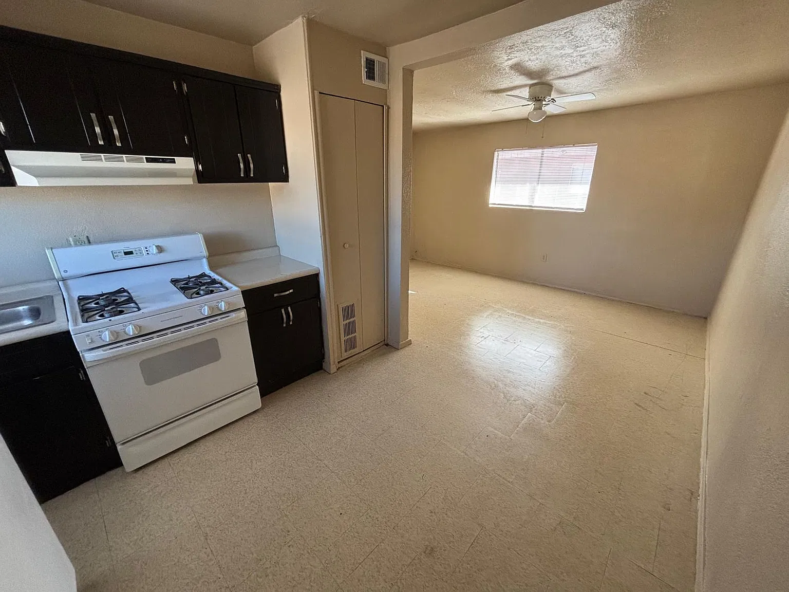 1 bed, 600 sqft, $650 — Photo 4