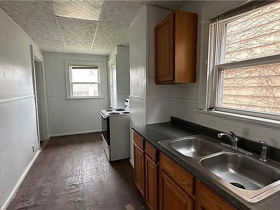 5th image of 1524 Oregon Ave