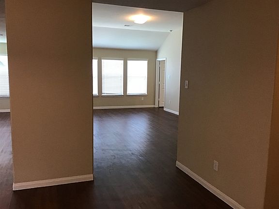 3rd image of 35 Mira Loma Dr