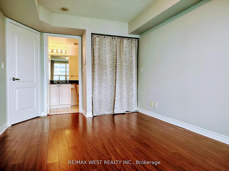1 Elm Dr W #1301 — Photo 5