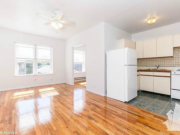 2nd image of 4505 N Malden St #323
