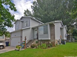 4902 S 2925 W, Roy, UT 84067