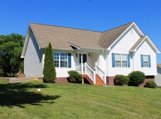 212 Arbor Ct, Piney Flats, TN 37686