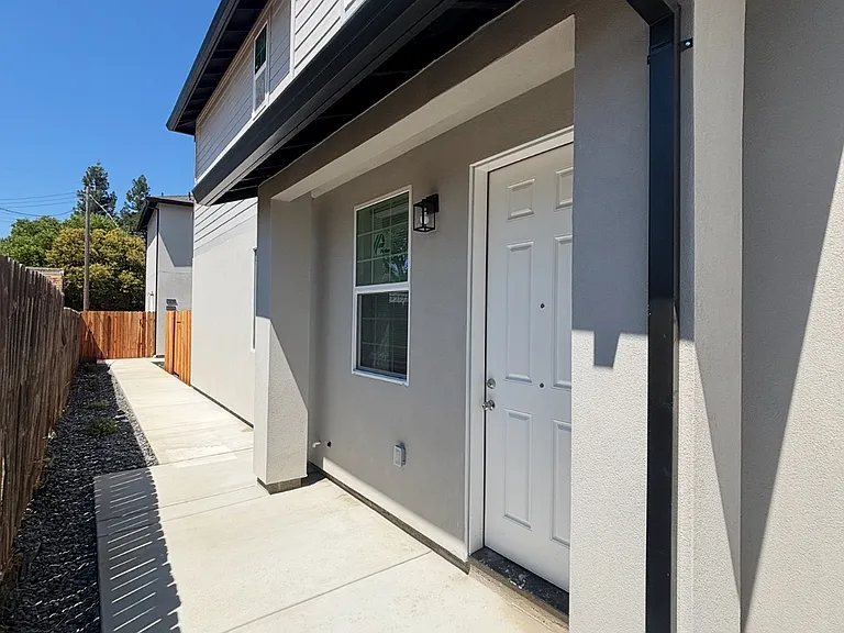 2071 18th Ave — Photo 22