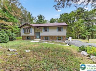 60 Ginkgo Rd, Palmerton, PA 18071