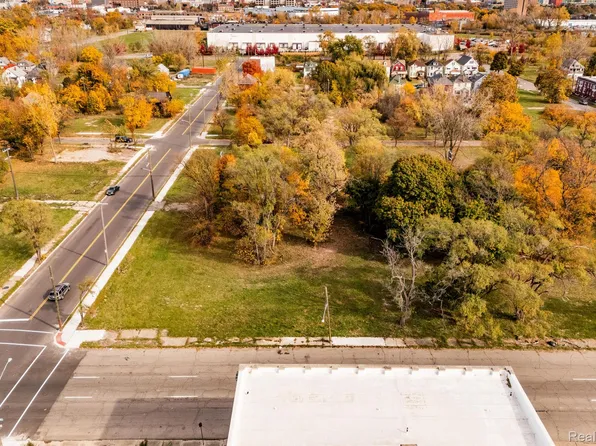 5974 14th St, Detroit, MI 48208