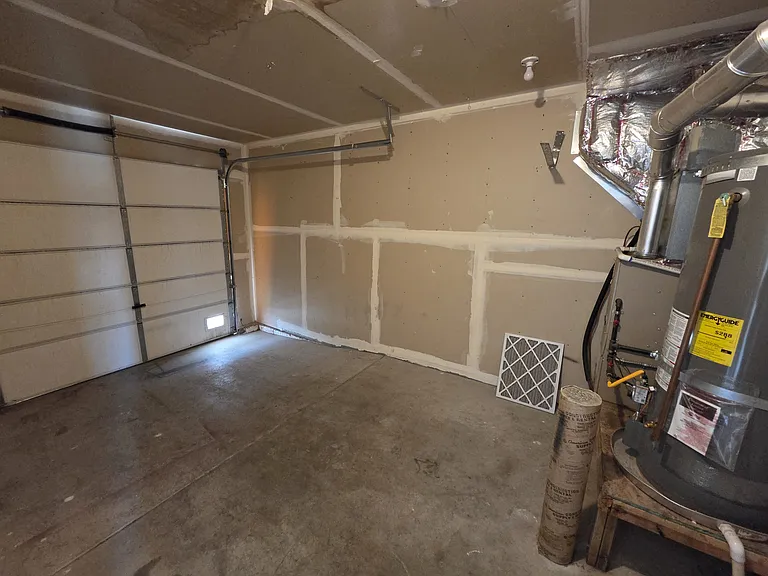 3530 Greenfield Dr — Photo 5
