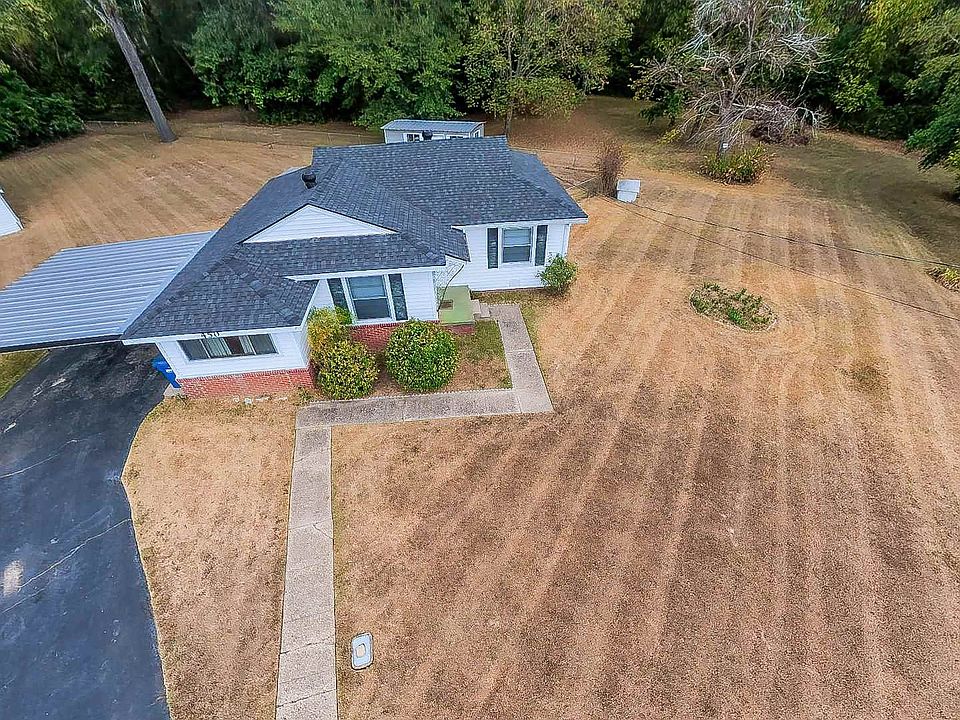 1st image of 450 Beall Cir