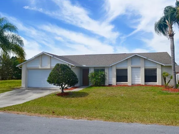 1008 Deddington Pl, Kissimmee, FL 34758