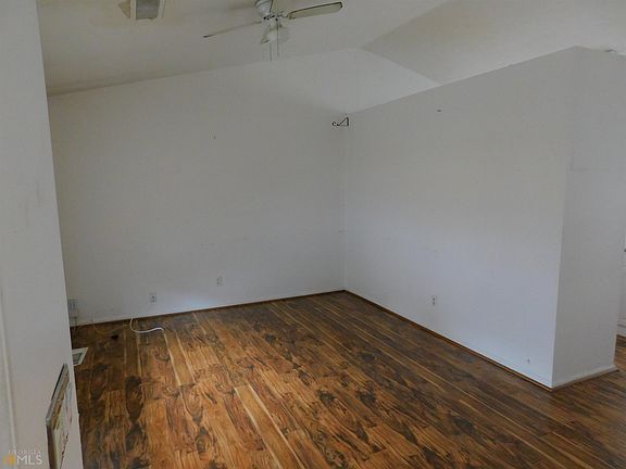 3rd image of 5348 NW Cayuga Court
