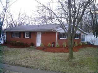 10008 Robsion Rd, Jeffersontown, KY 40299